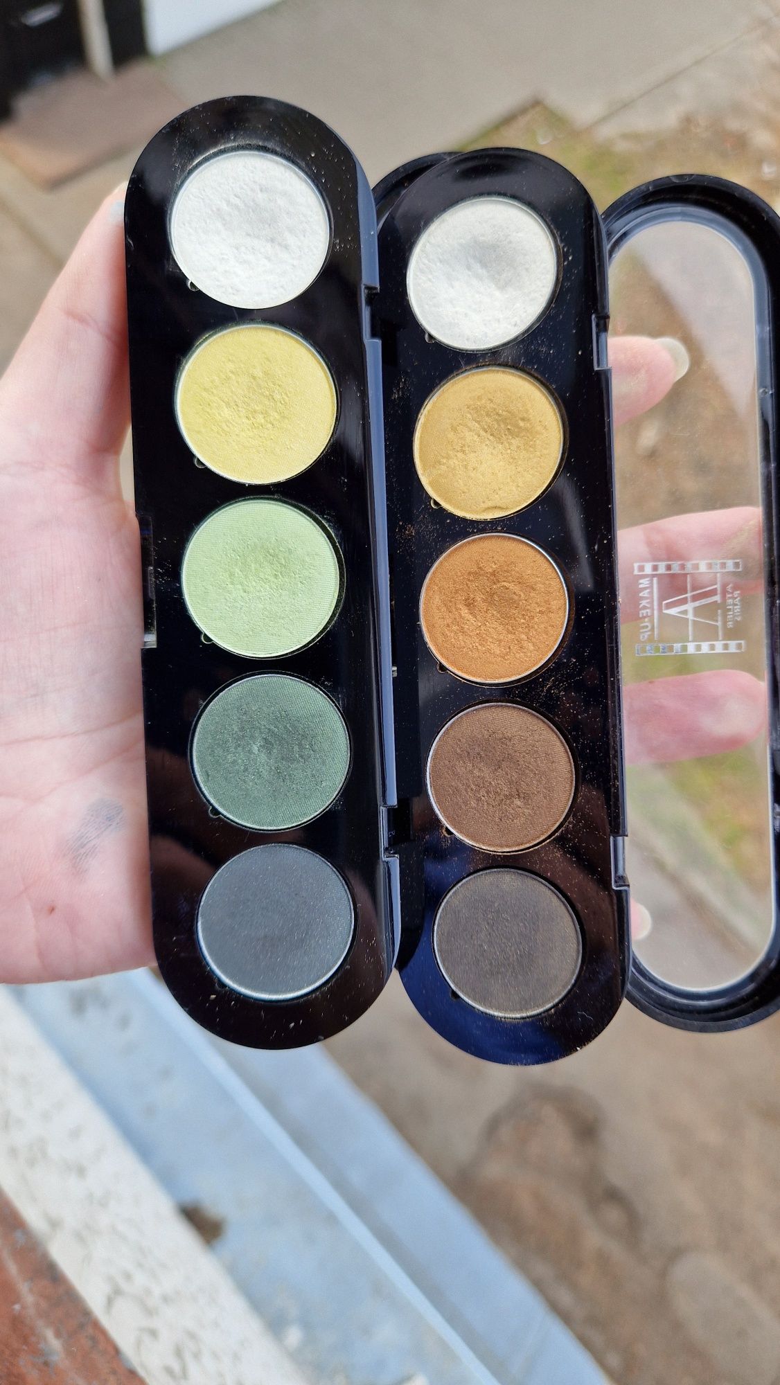 Тіні професійні Make-Up Atelier Paris