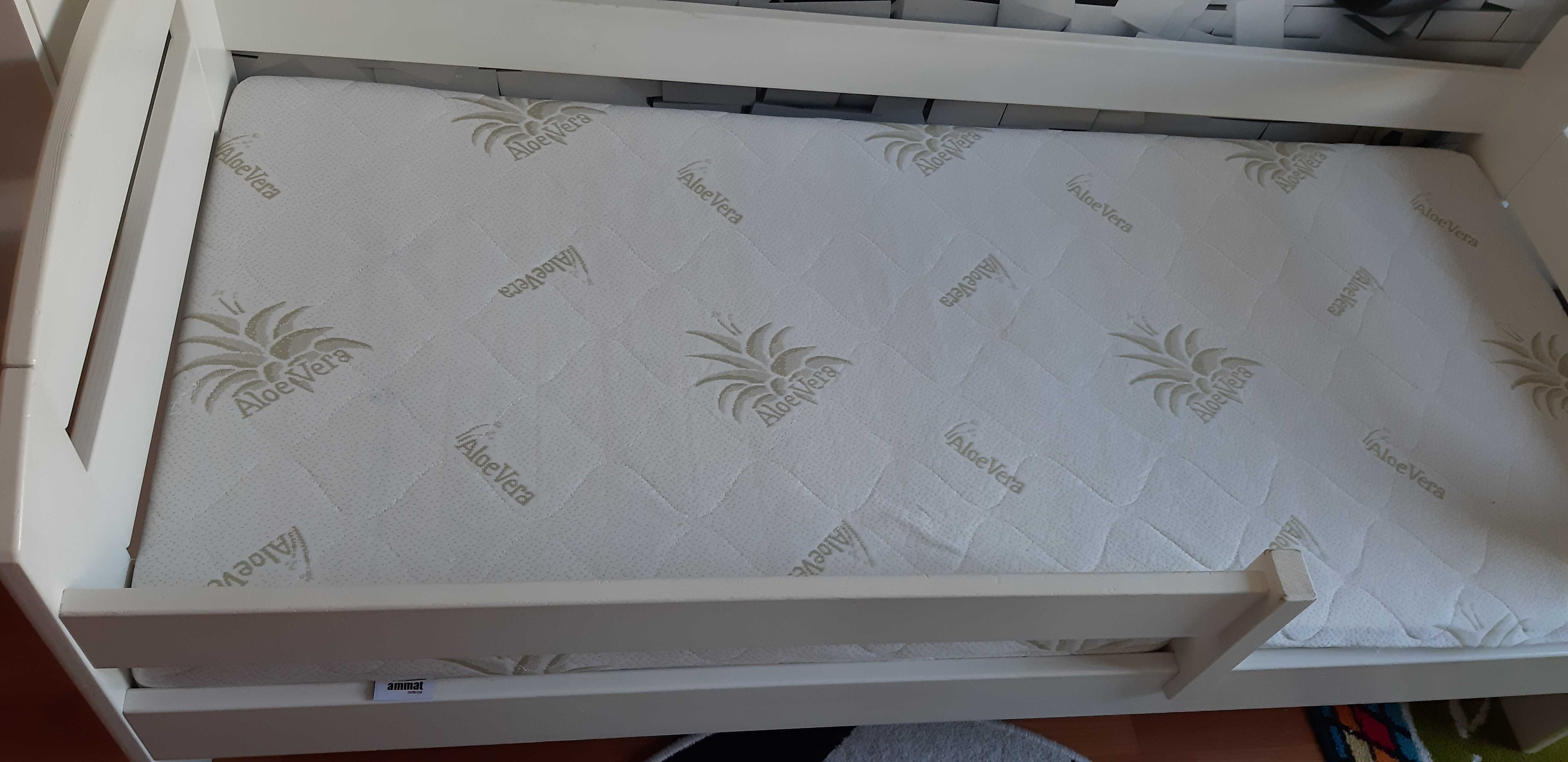 łóżeczko dziecięce KAMI PLUS oraz materac