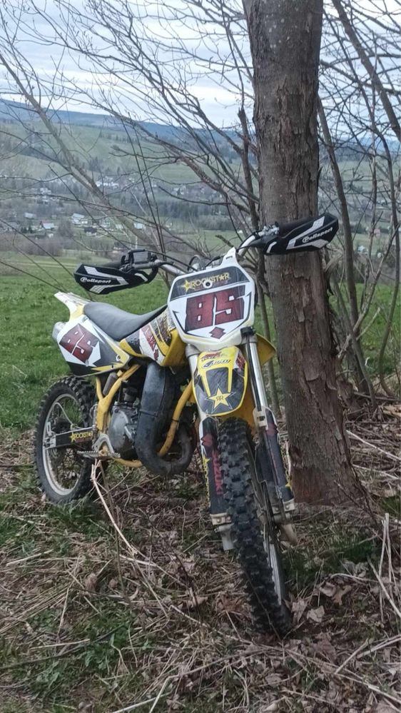 Cross suzuki rm 85