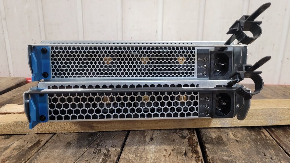 Блок питания 600w. Delta Electronics