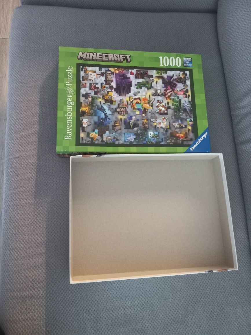 Puste pudełko po puzzlach Minecraft
