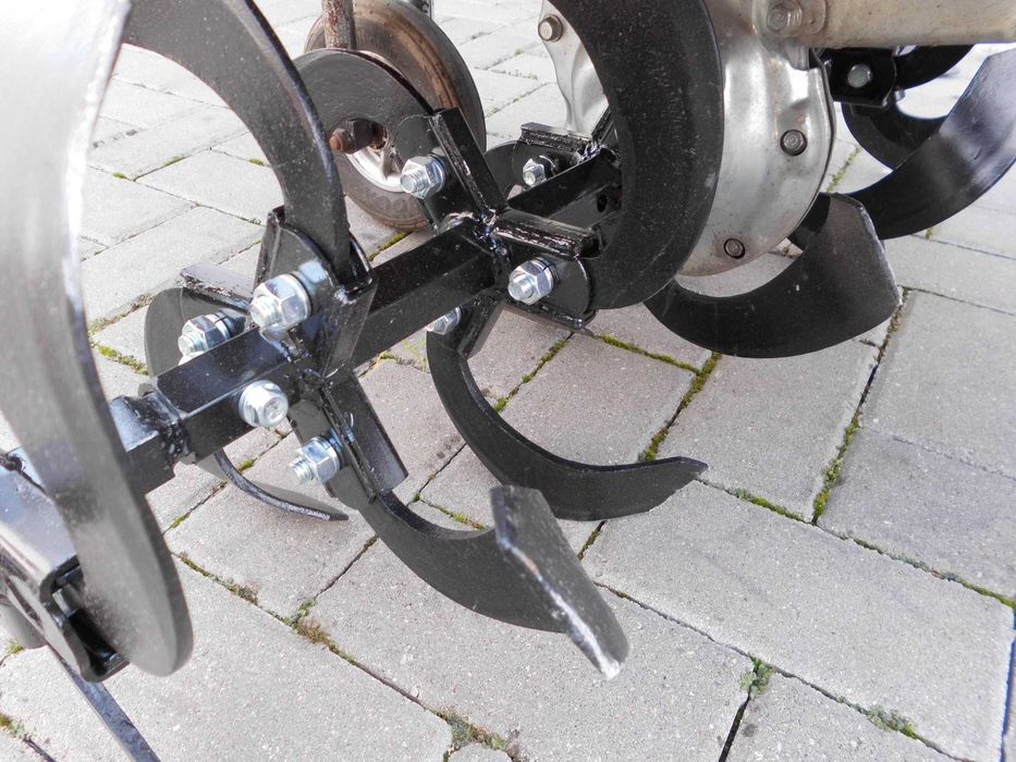 Profesjonalna zamiatarka-glebogryzarka spalinowa  Honda 5,5 HP -100 cm
