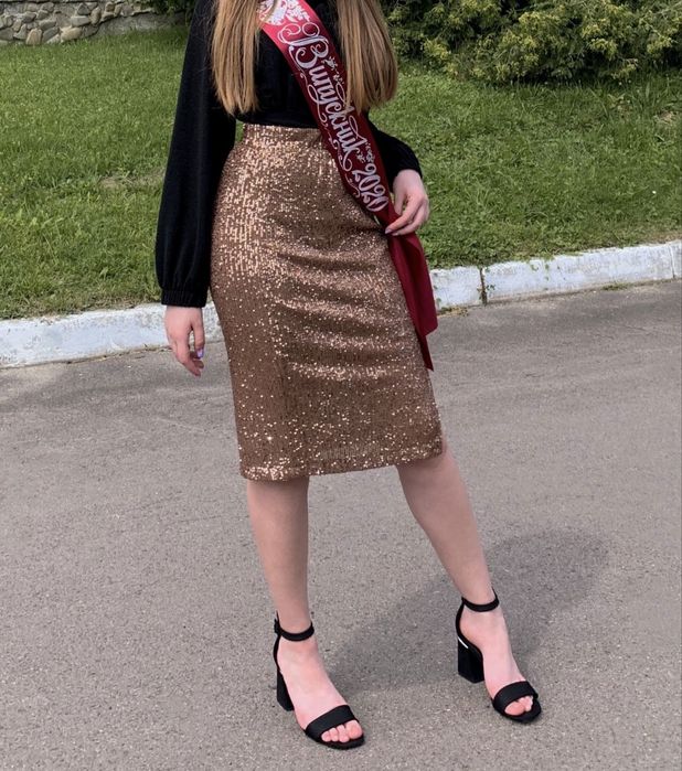 Чорні босоніжки на каблуку Bershka