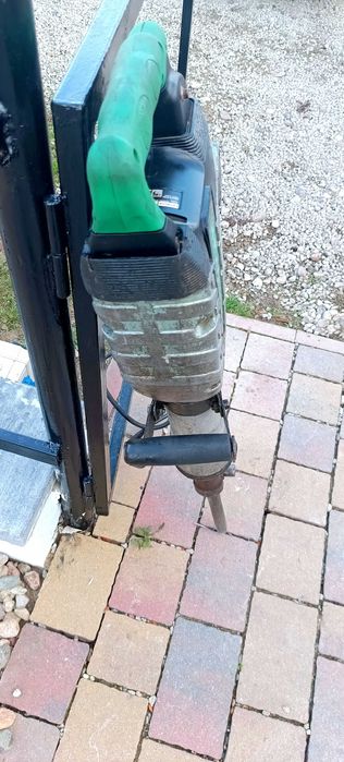 Młot wyburzeniowy Hikoki  Hitachi  H65SB2