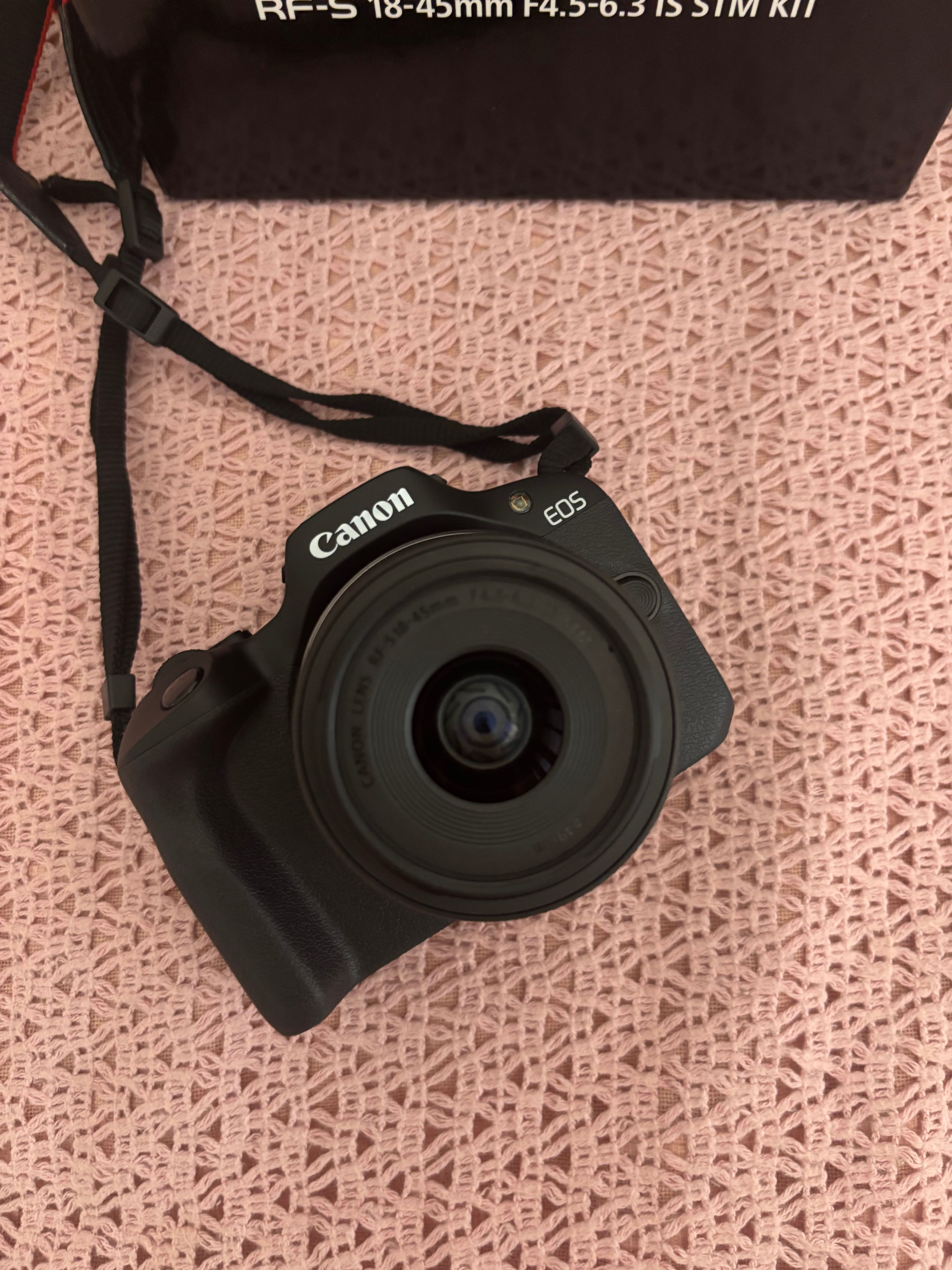 Canon EOS R100 + Lente 18-45mm