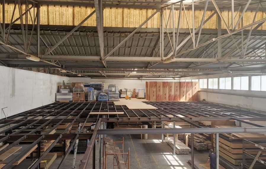 Caixilharias e Serralharia em Alumínio,Inox e Ferro- Orçamentos Grátis