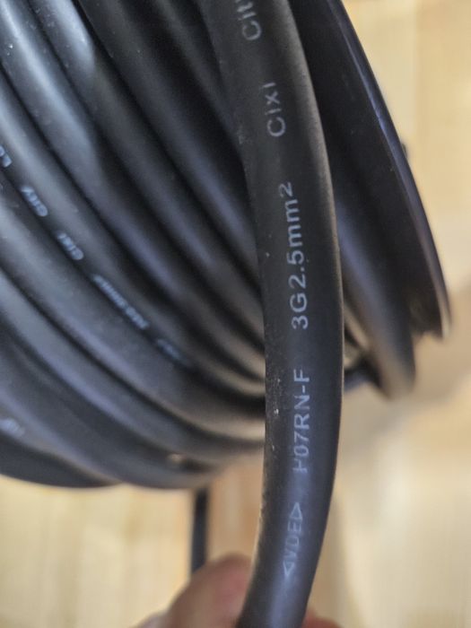 Przedłużacz bębnowy 25m 3x2.5mm, IP44. Konkretny