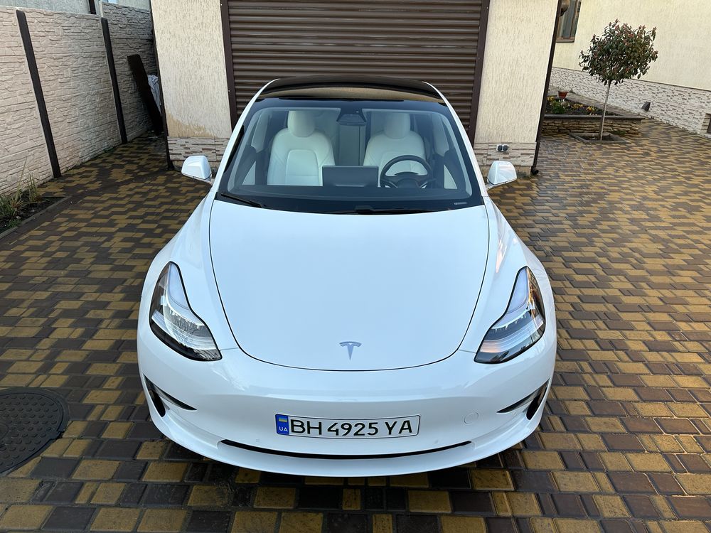 Продам Tesla Model 3