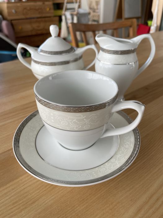 Porcelana Bogucice Agawa Platin, serwis deserowy do herbaty