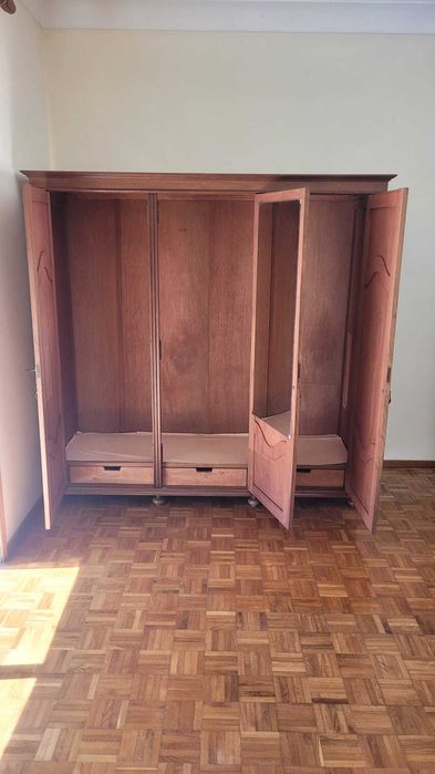 Mobilia Completa Quarto Cama Colchão Cómoda 2 Mesinhas Roupeiro