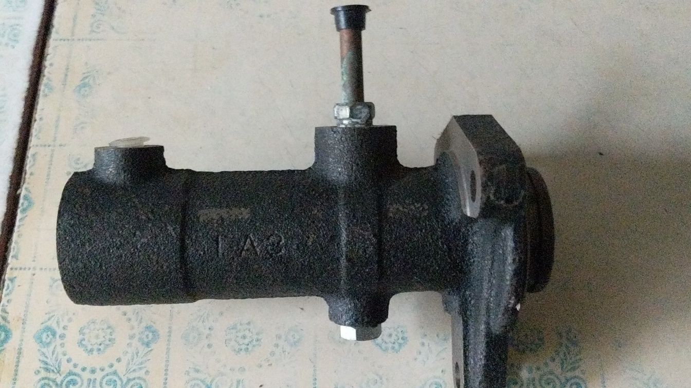 Циліндр головний тормозів ГАЗ 3309