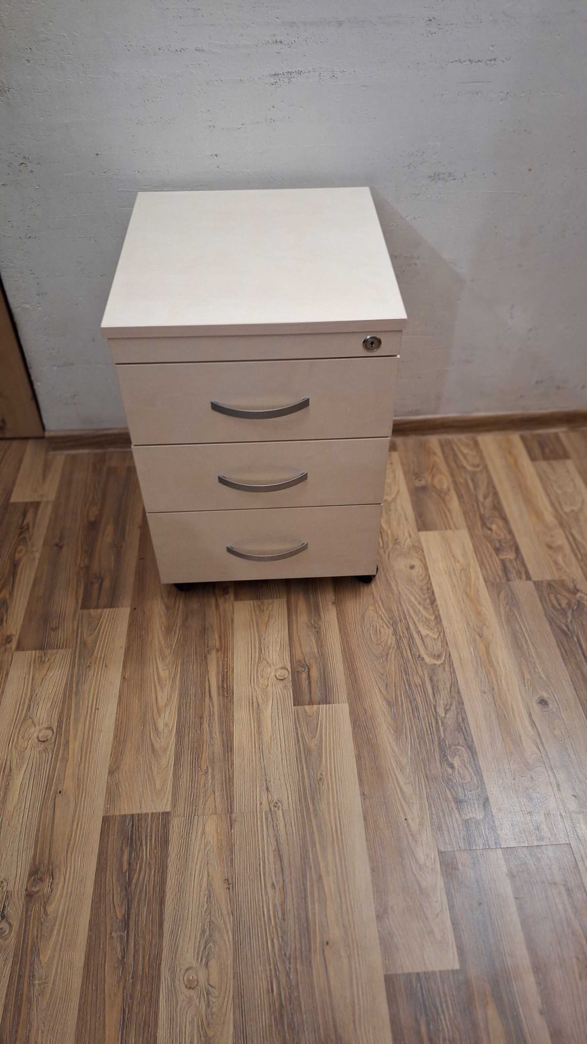 Kontenerki do biurek.Posiadam ponad 20 sztuk