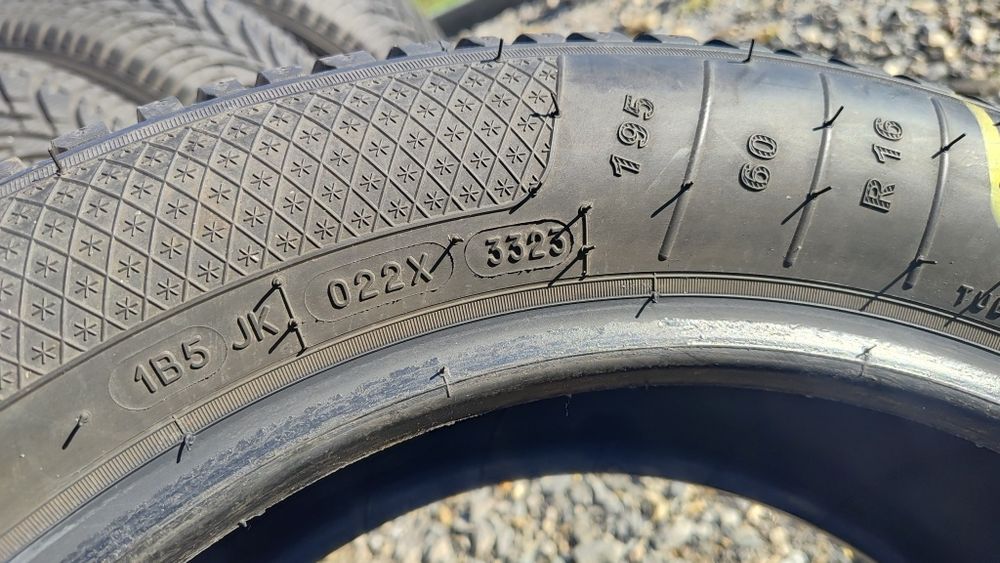 Kleber Krisalp HP3 195/60 R16. Opony zimowe. Jak nowe
