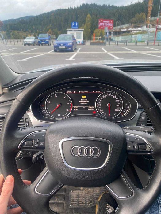 Audi A6\C7 2012 року