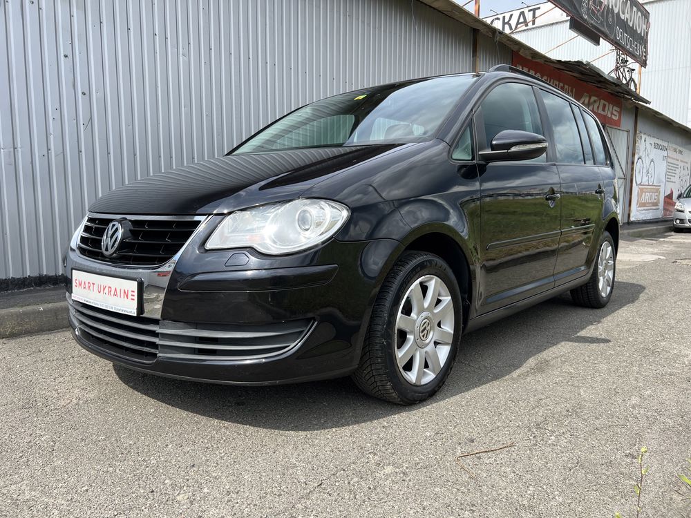 Volkswagen TOURAN 1.4 tsi з Швейцарії