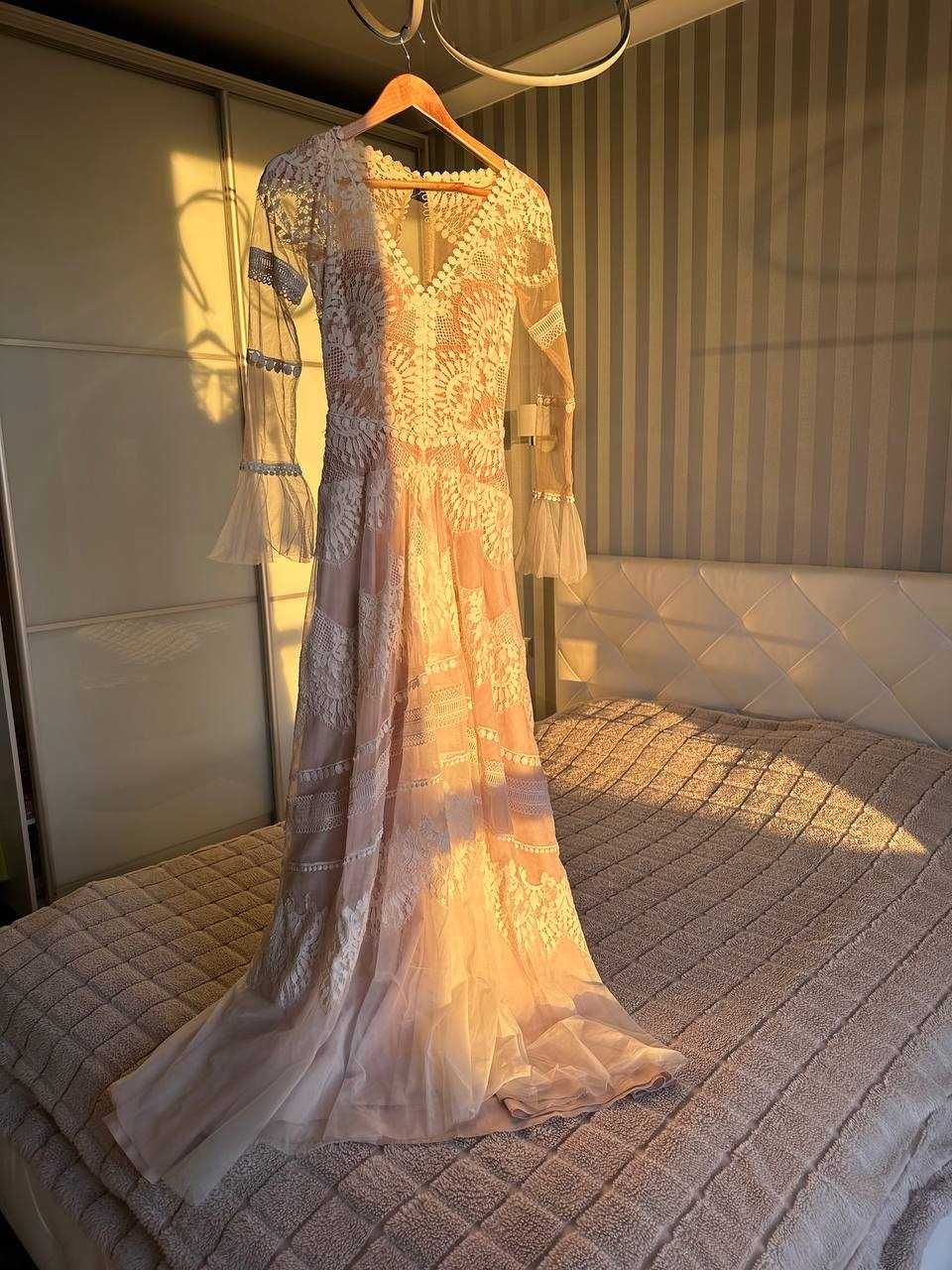 Весільна сукня в стилі Бохо