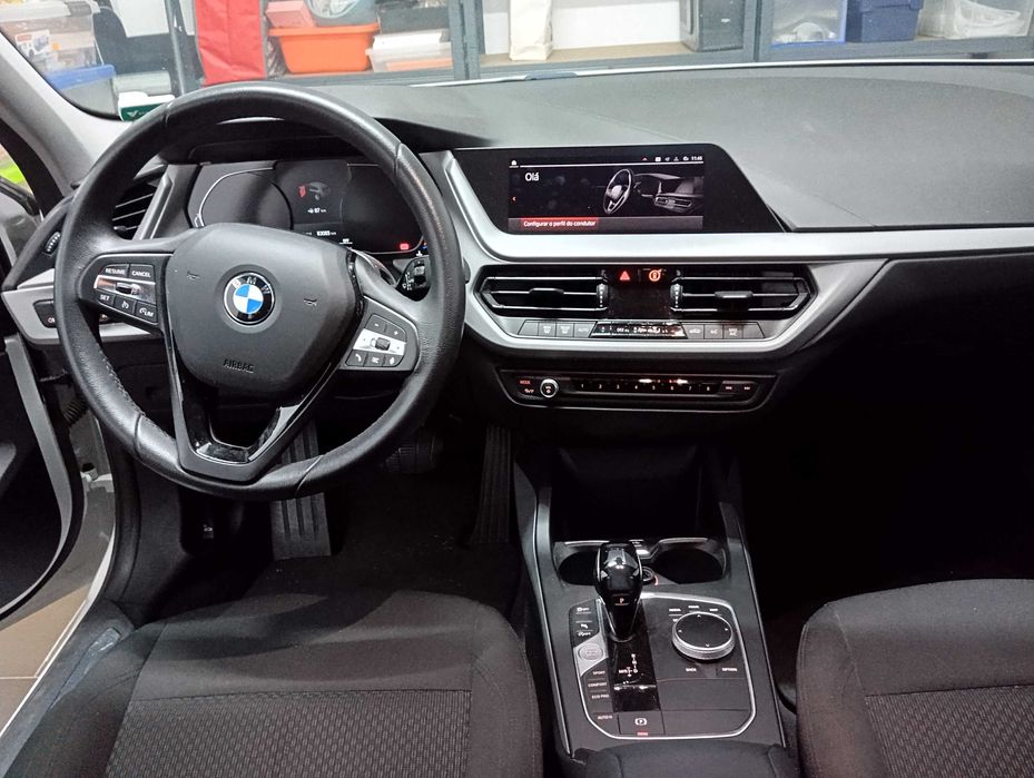 BMW 118i 140cv de garagem