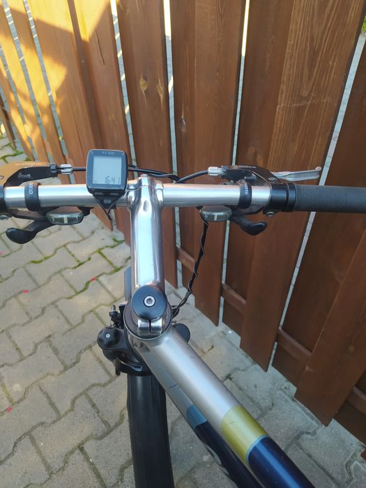 Rower męski trekkingowy firmy Giant