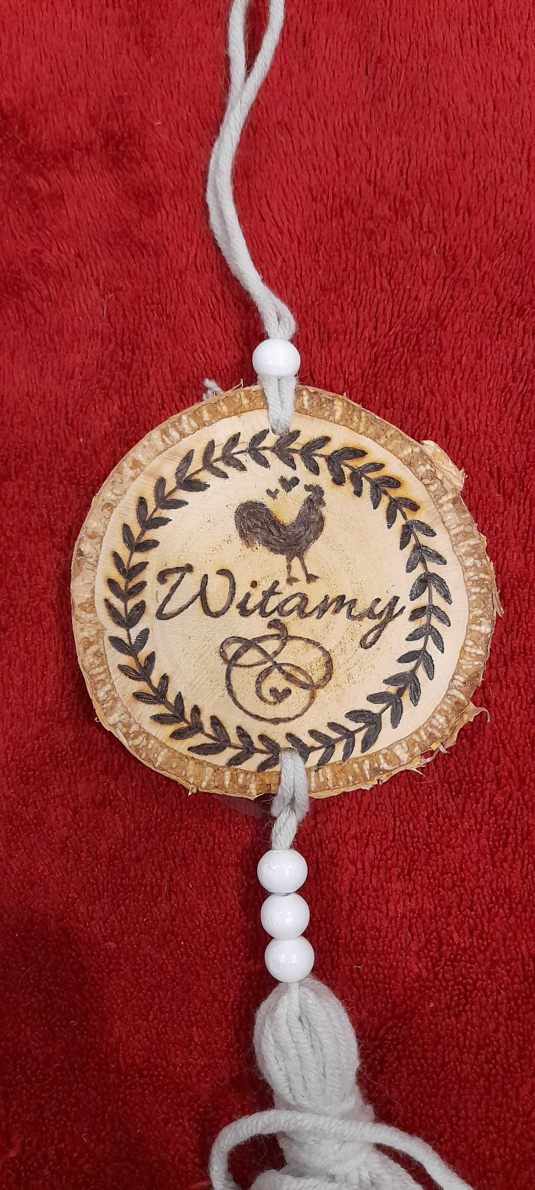 Zawieszka/Chwost z Napisem wypalonym na plastrze drewna - Handmade