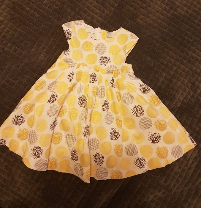 Sukieneczka wizytowa rozm.80 z majteczkami