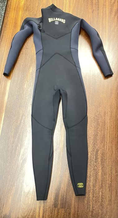 Fato Billabong 4/3mm Usado