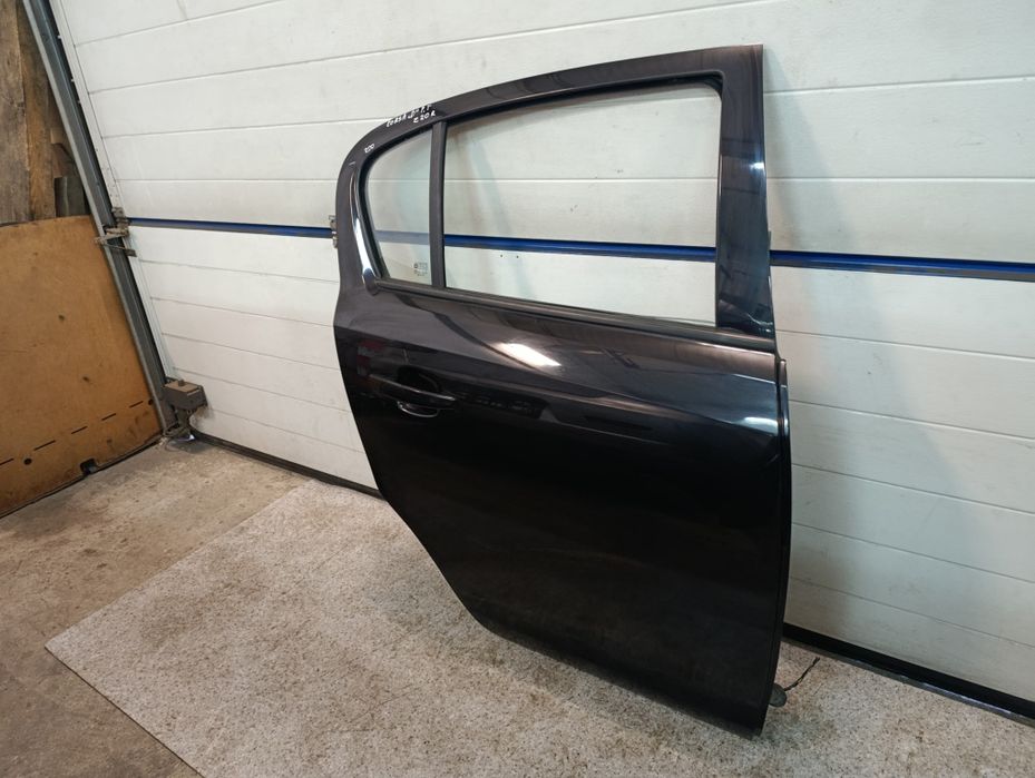 Opel Corsa D 5d drzwi prawe prawy tył tylne Z20R