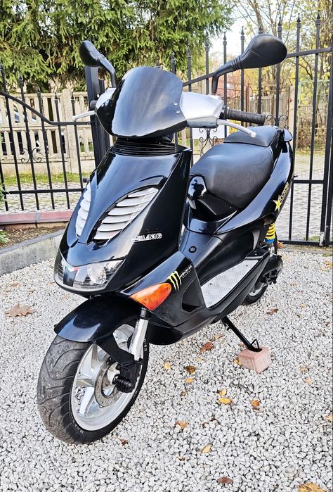 Skuter Aprilia SR 50cc 2T Minarelli LC 1300km! wydech Arrow! LED!