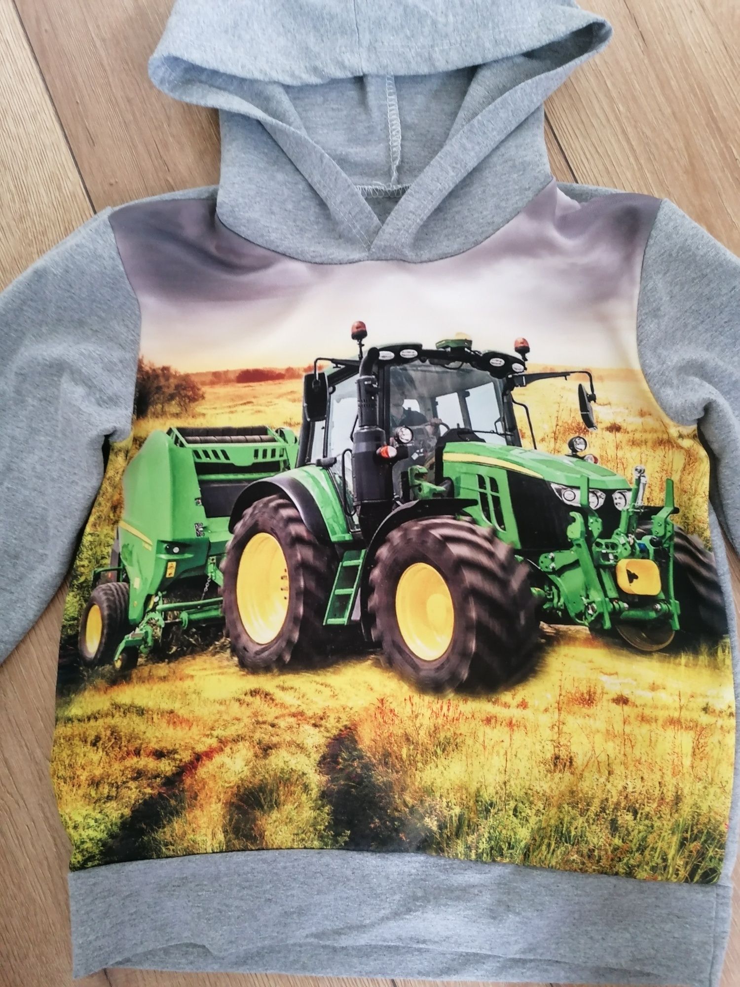 Bluza z traktorem r. 140