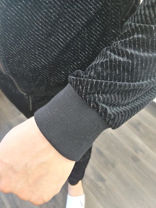 Мужской спортивный костюм