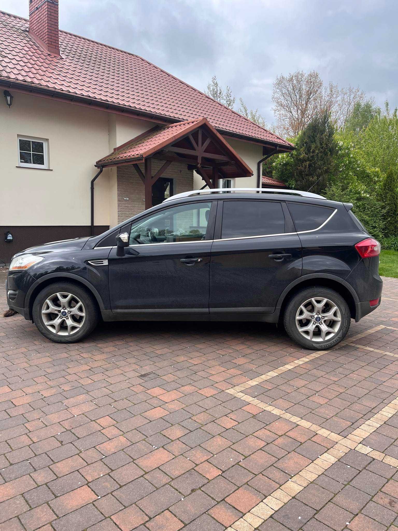 Ford Kuga 2.0 TDI 2011 rok