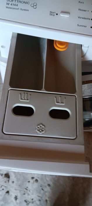 Продам пральну машину Miele