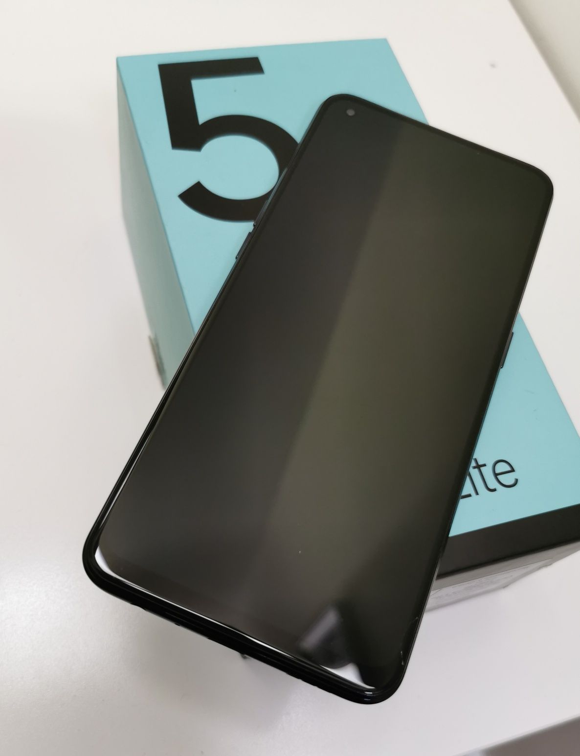 Oppo Reno 5 lite