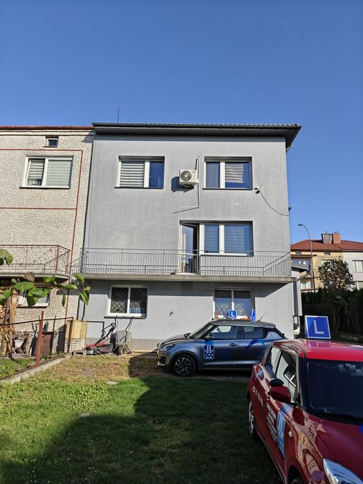 Dom zabudowie bliźniaczej