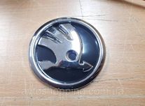 Эмблема значок на капот, багажник Skoda Шкода черная 79,89 мм