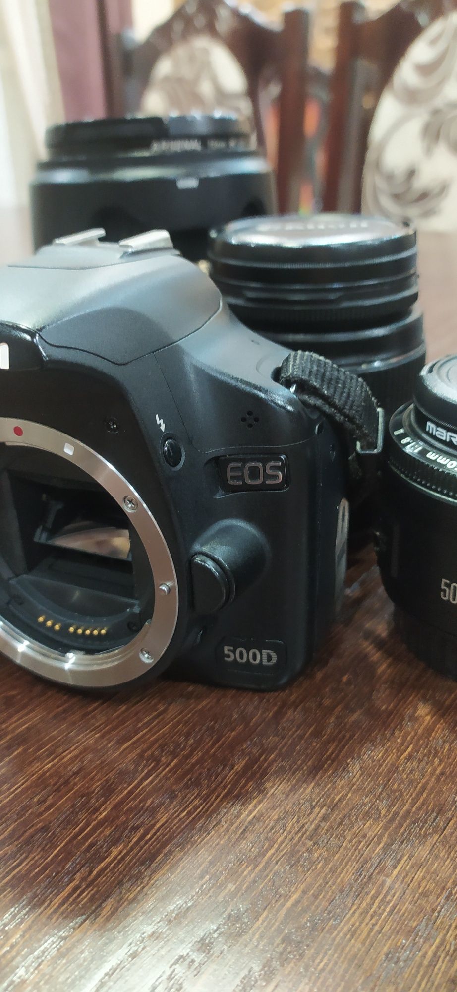 Продам фотоаппарат Cenon EOS 500d