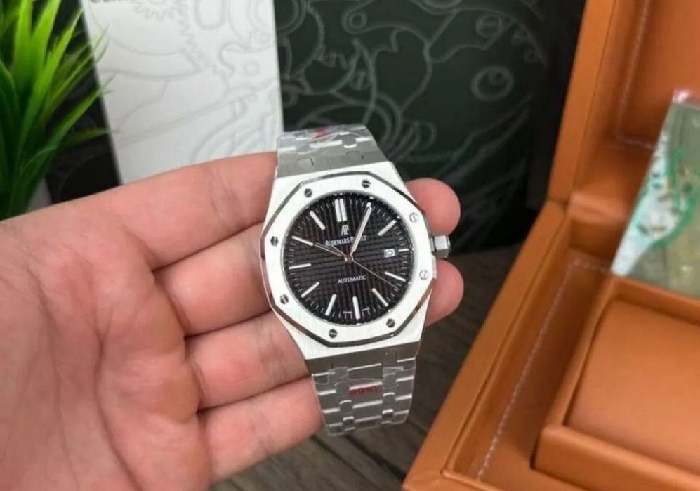 Часы наручные audemars piguet royal oak черный