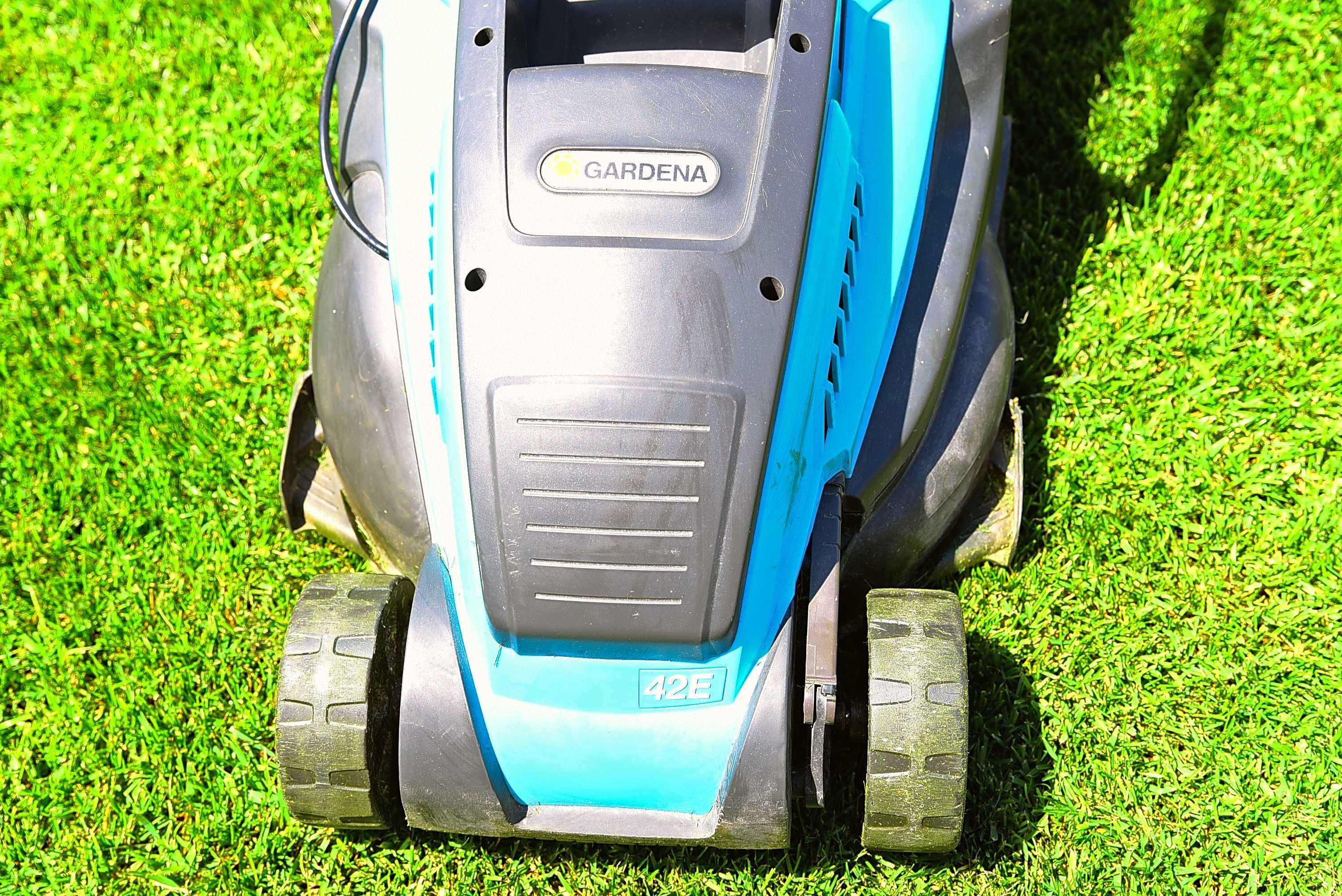 Corta Relva GARDENA 42E 1800W