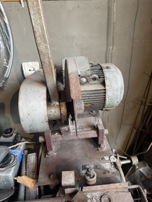 Станок для металу