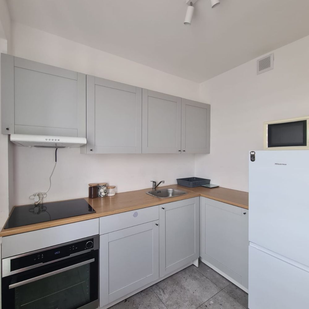 Wynajmę przestronne 4-pokojowe mieszkanie (87 m²)