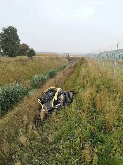 koszenie dużych powierzchni, farm fotowoltaicznych, skarp