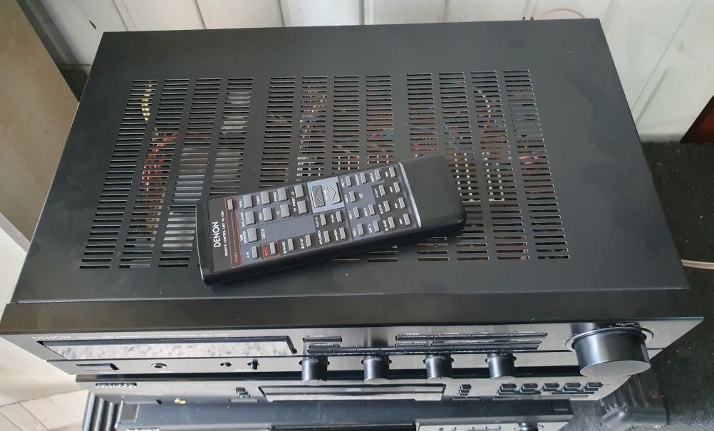 Ресівер Denon DRA-335R з пультом