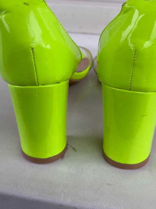 sandały na obcasie, buty na obcasie