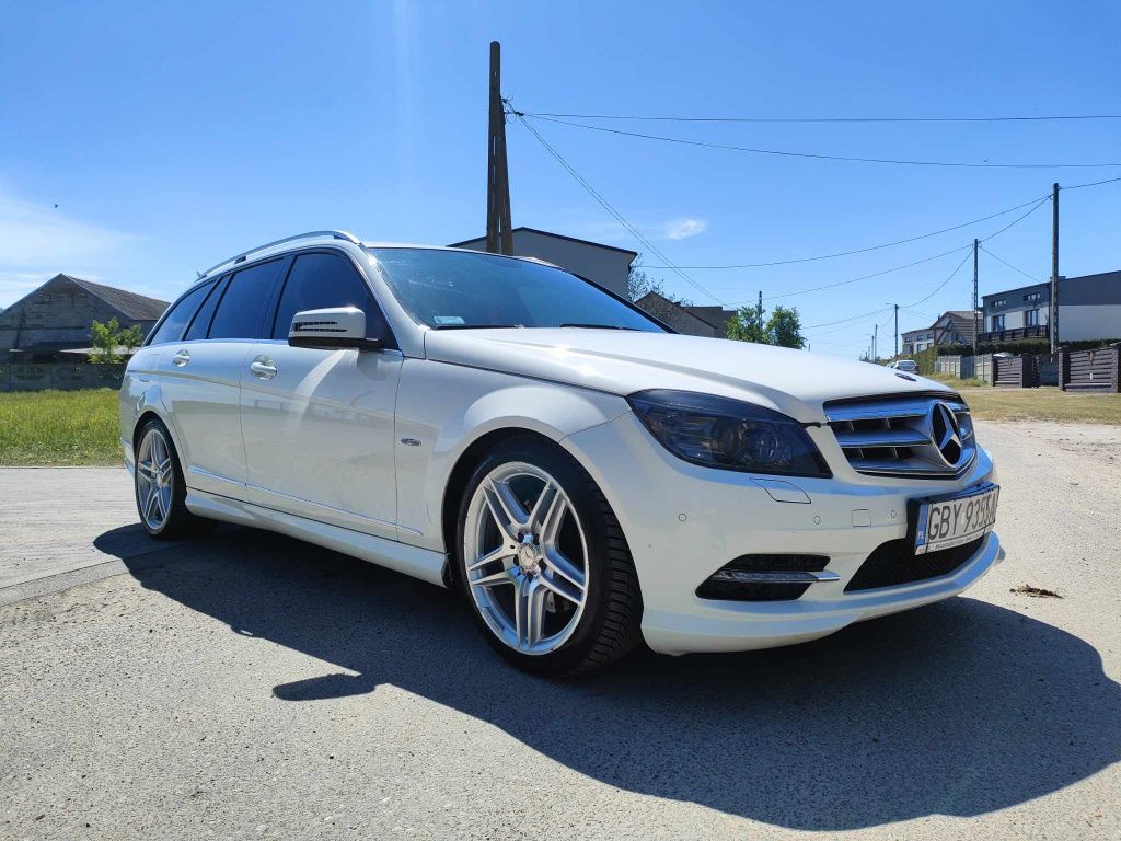 Mercedes Benz C-klasa 4-Matic pakiet AMG