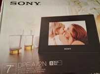 sony s-frame DPF A72N rama elektroniczna ekran wyświetlacz zdjęć