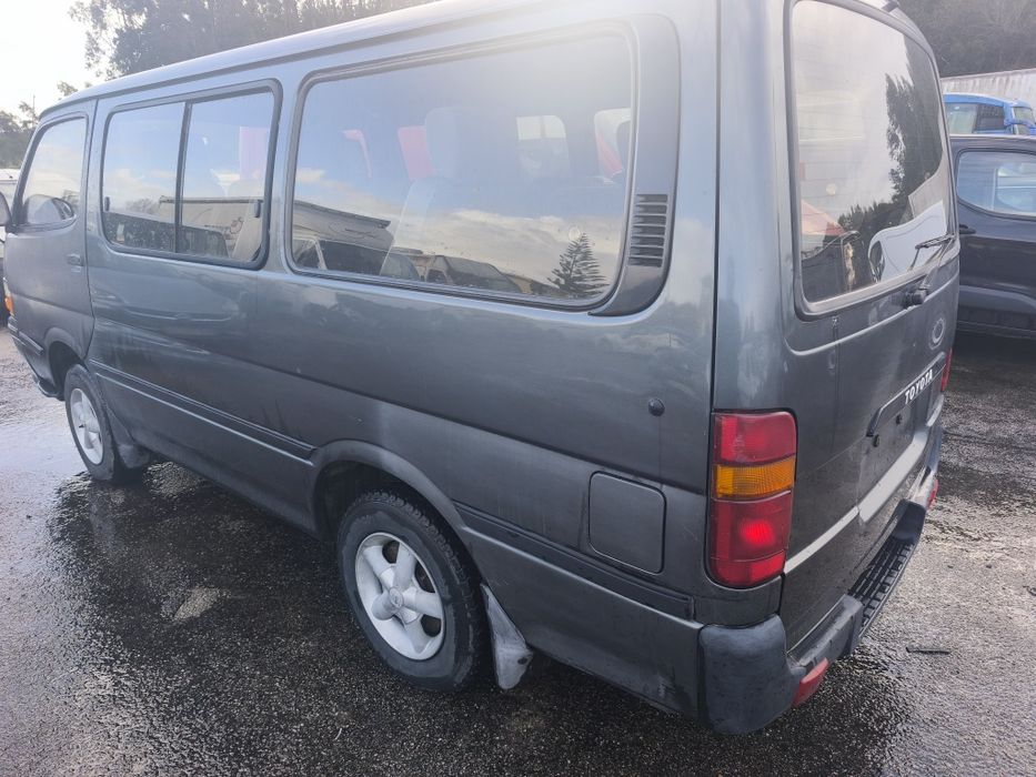 Toyota Hiace luxo