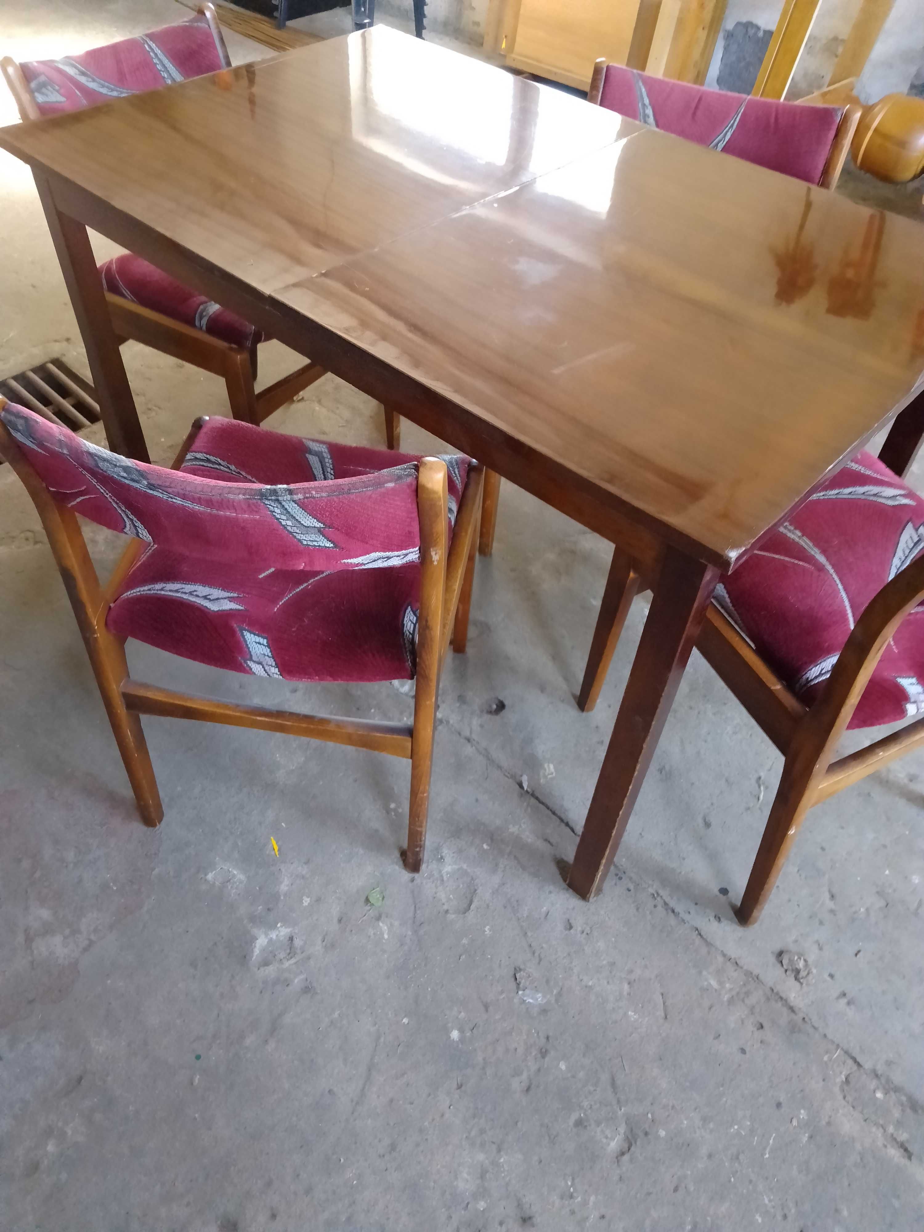 stary stół i  4 krzesła  prl