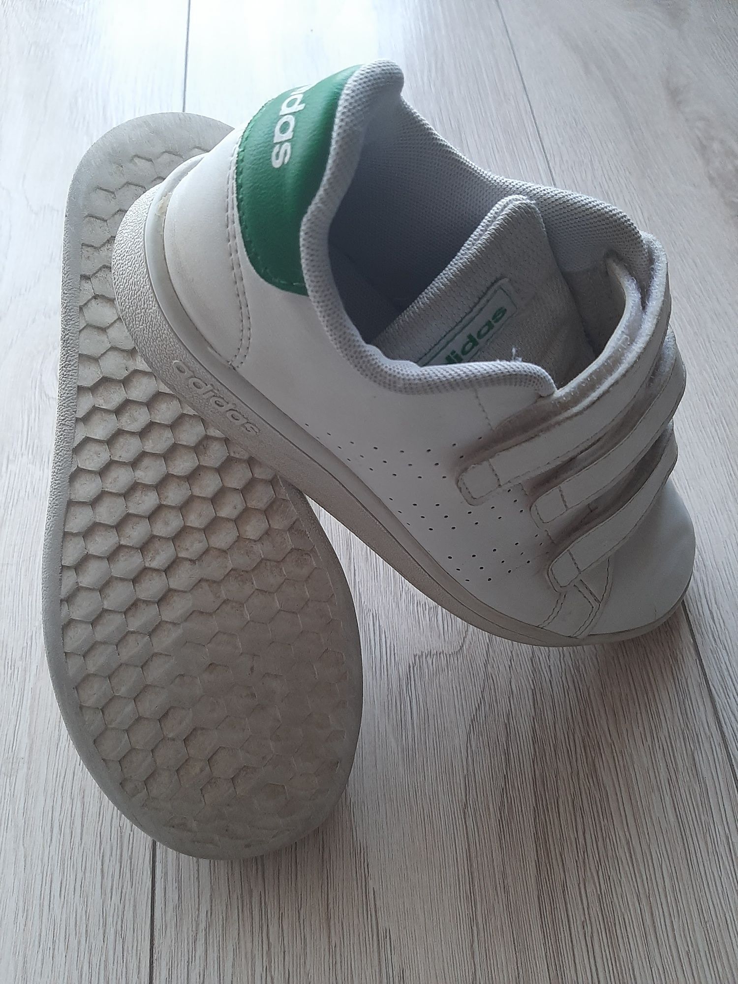 Buty sportowe Adidas r. 32 dł. Wkł. 20cm