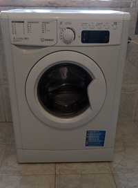 Vendo máquina de lavar roupa Indesit 7kg.