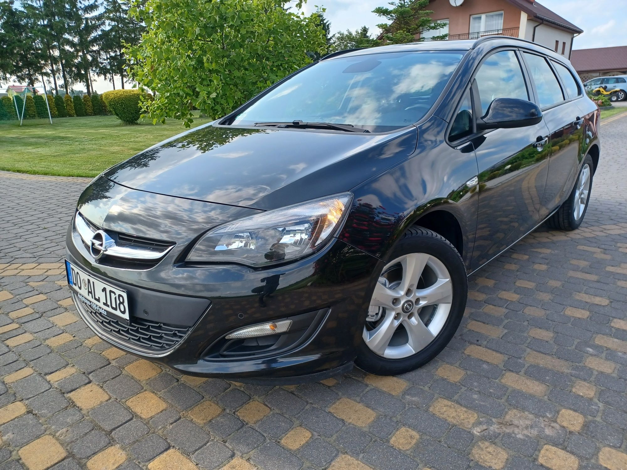 Opel Astra 1.6 cdti 110km dobrze wyposazona super stan z Niemiec