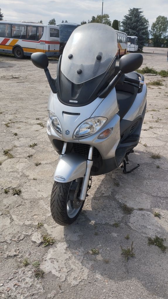 Piaggio X9 125 z 2003r na kat B